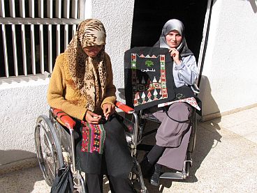 bordurende vrouwen